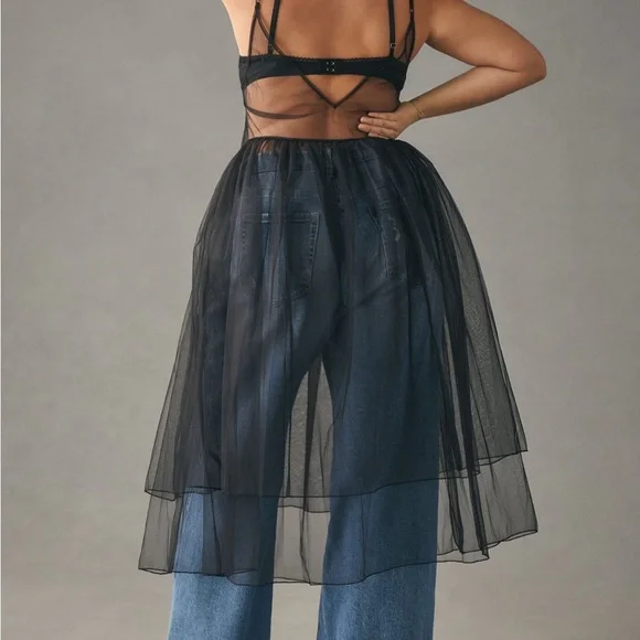 By Anthropologie Sheer Slip - Picture 4 of 6